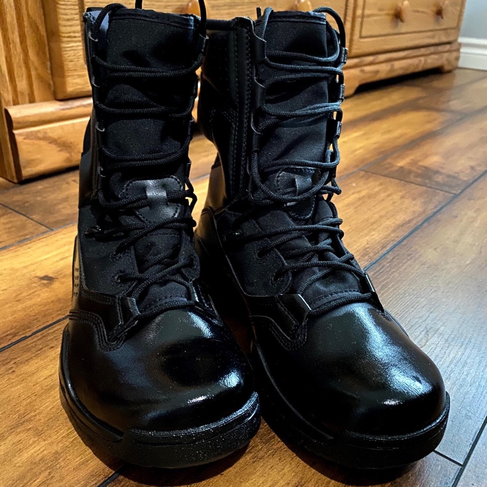 NIKE SFB Field 2 8” Work boot